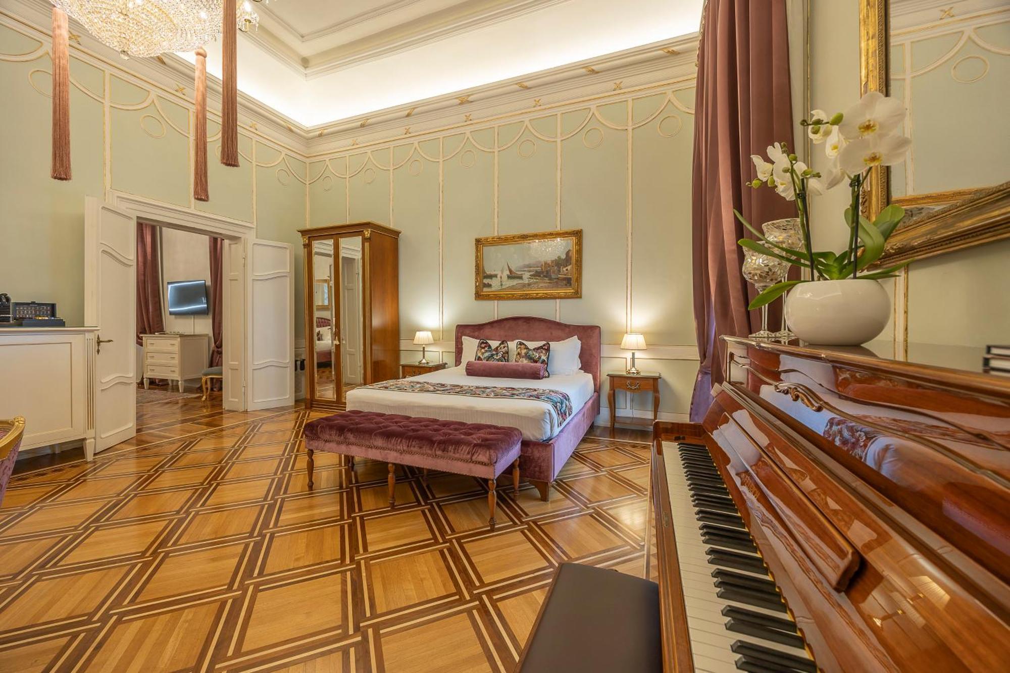 Palazzo Monga Boutique Guesthouse Верона Экстерьер фото