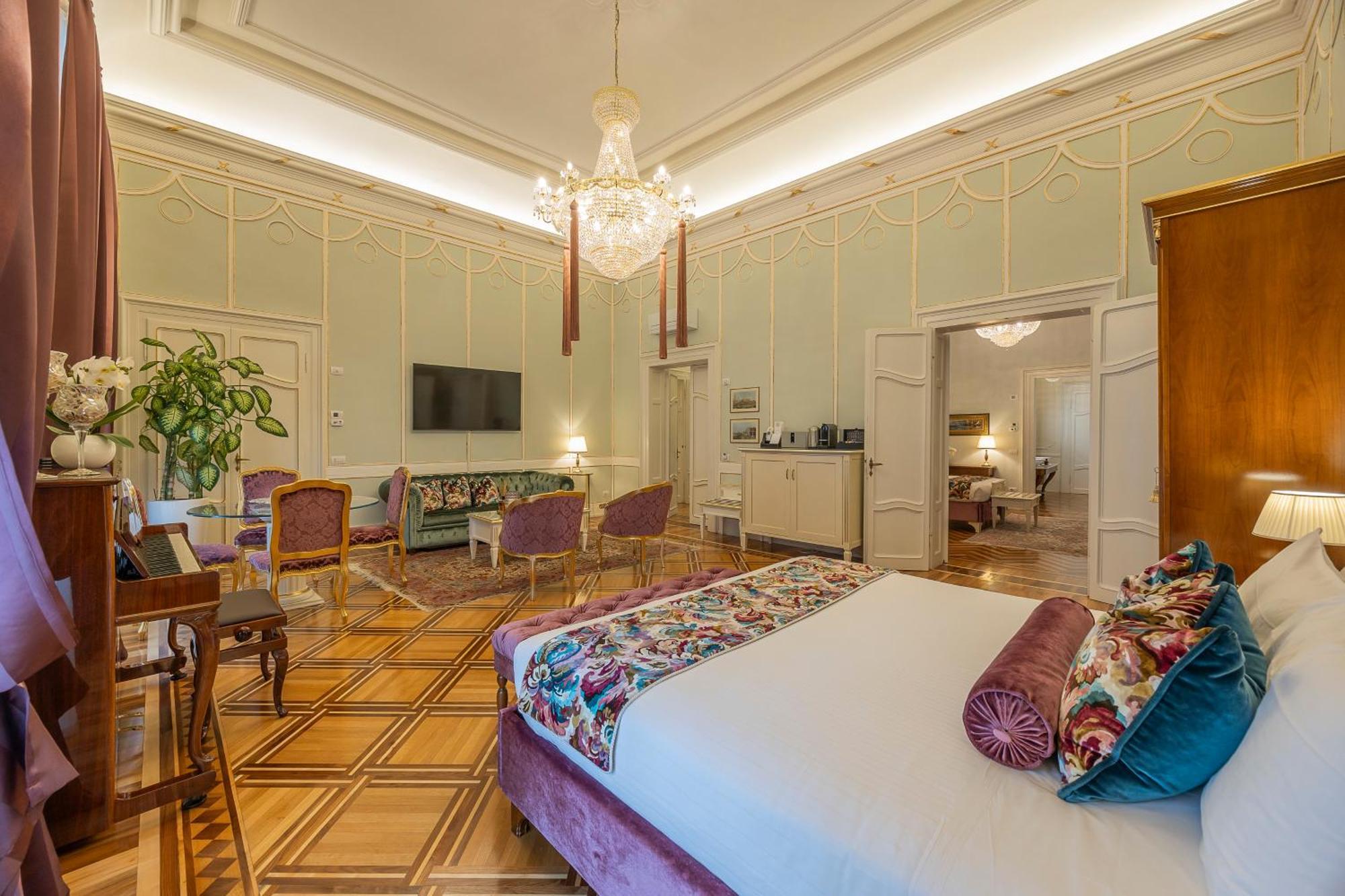 Palazzo Monga Boutique Guesthouse Верона Экстерьер фото