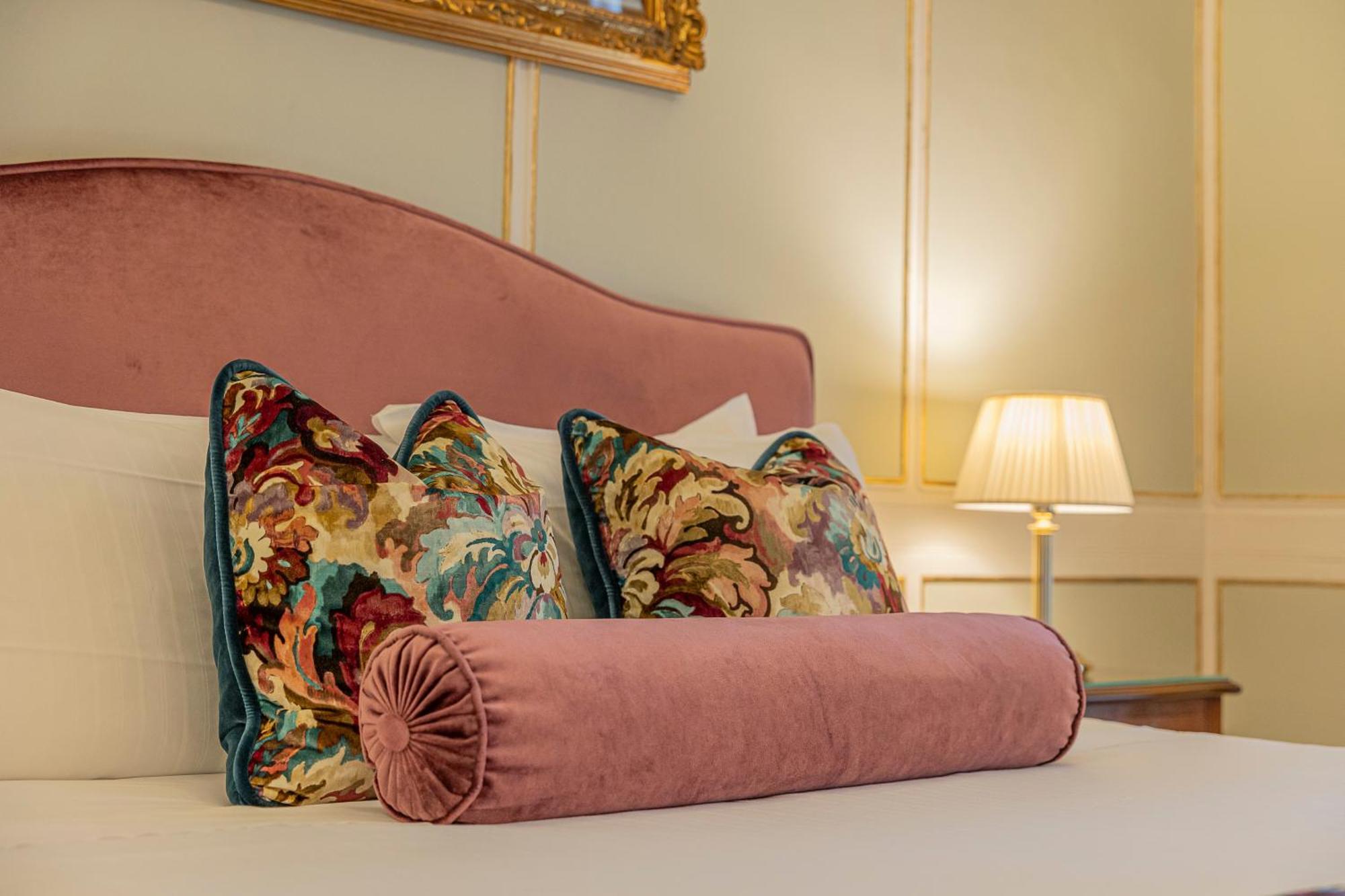 Palazzo Monga Boutique Guesthouse Верона Экстерьер фото
