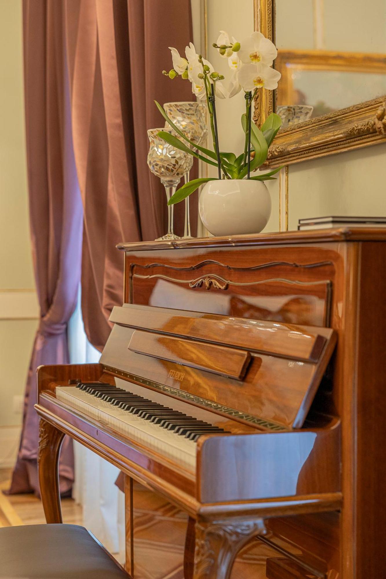 Palazzo Monga Boutique Guesthouse Верона Экстерьер фото